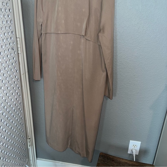 Reformation Tan Trench Coat NWOT - Picture 9 of 12